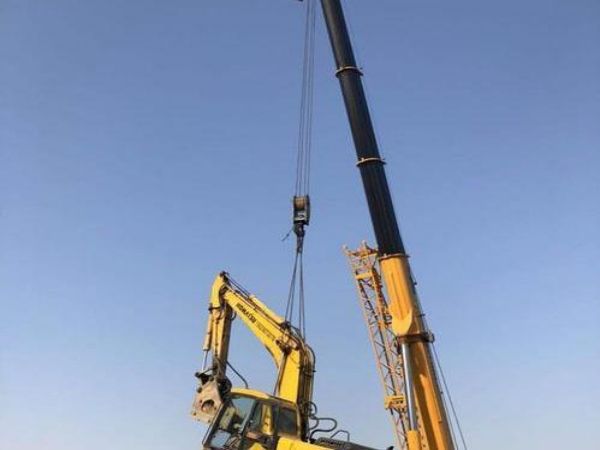 黄骅市吊车租赁_吊车出租影响价格有哪些方面